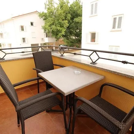 In Mit Eigenem Balkon Apartman Baška